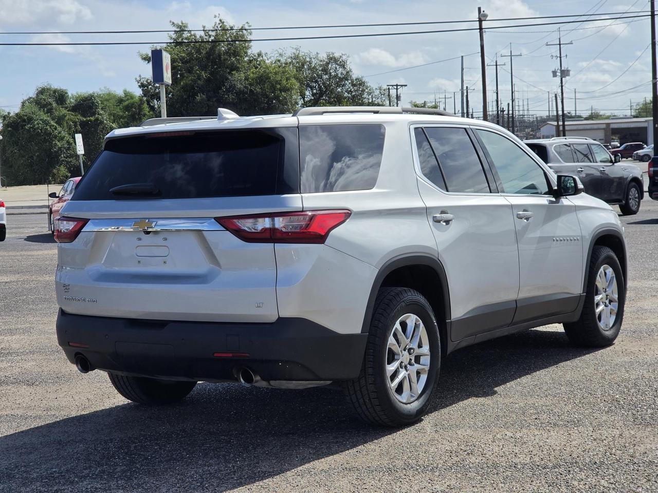 2021 Chevrolet Traverse AWD 4dr LT Leather