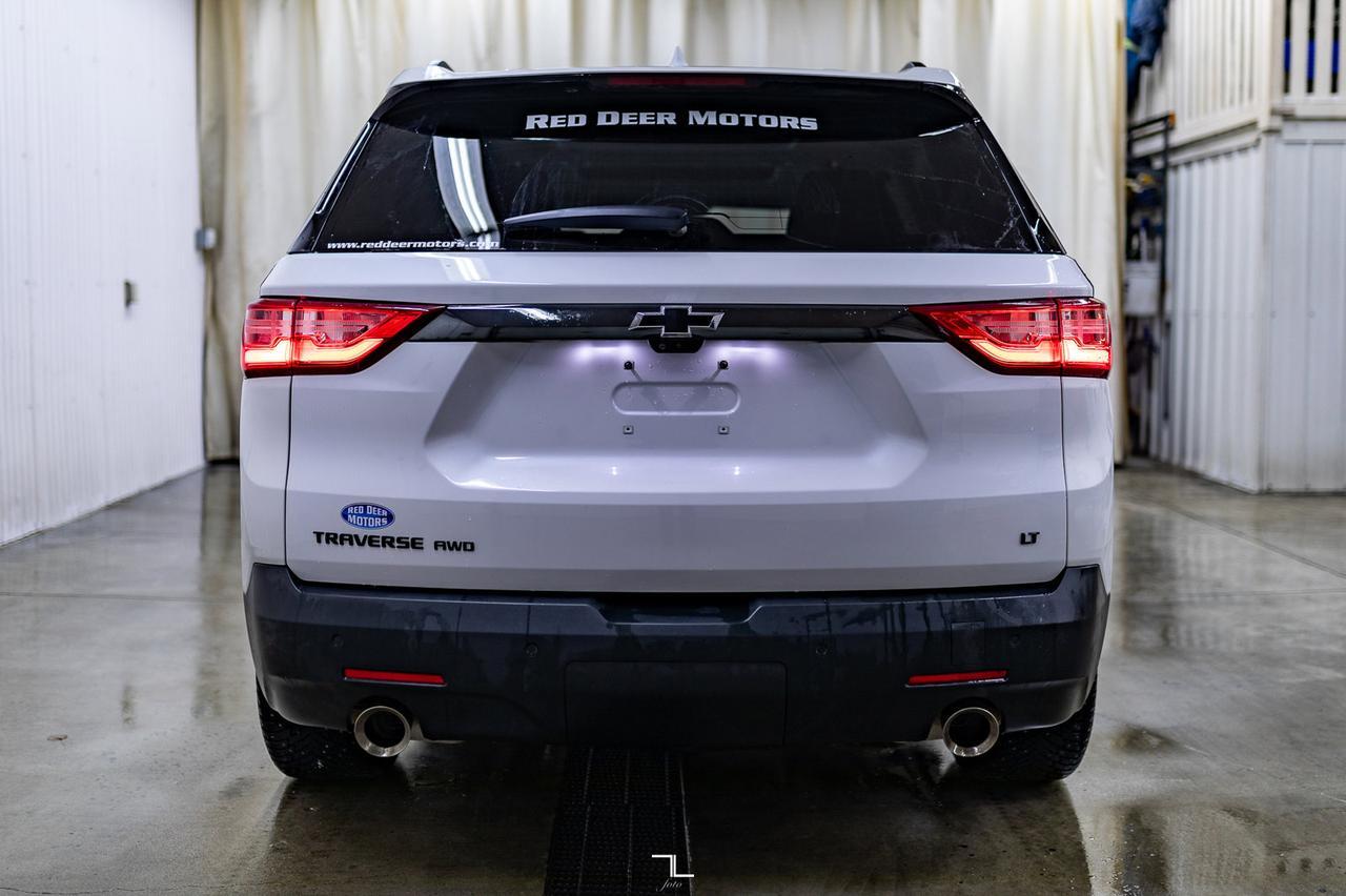 2021 Chevrolet Traverse AWD LT True North Leather Roof Nav Red Deer AB