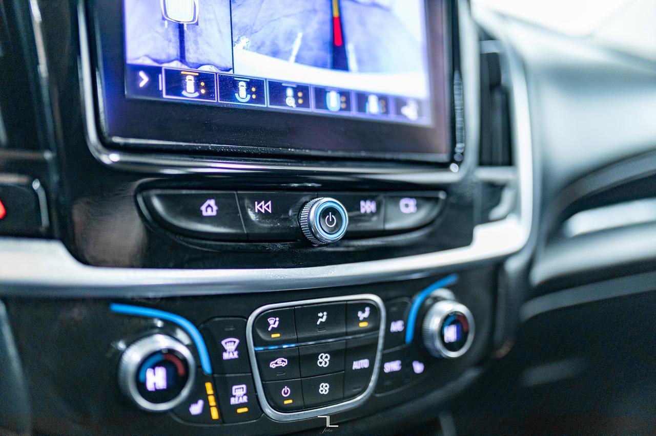 2021 Chevrolet Traverse AWD LT True North Leather Roof Nav Red Deer AB