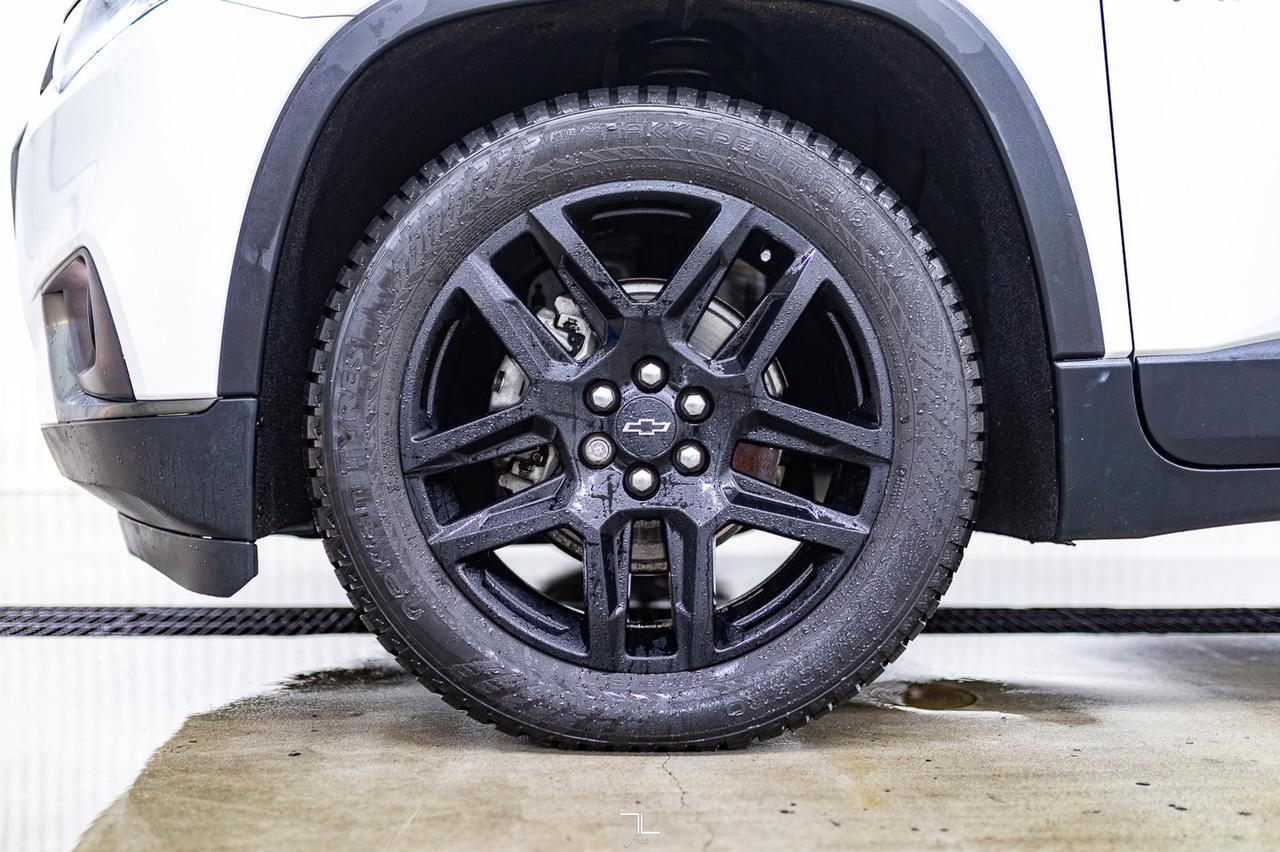 2021 Chevrolet Traverse AWD LT True North Leather Roof Nav Red Deer AB