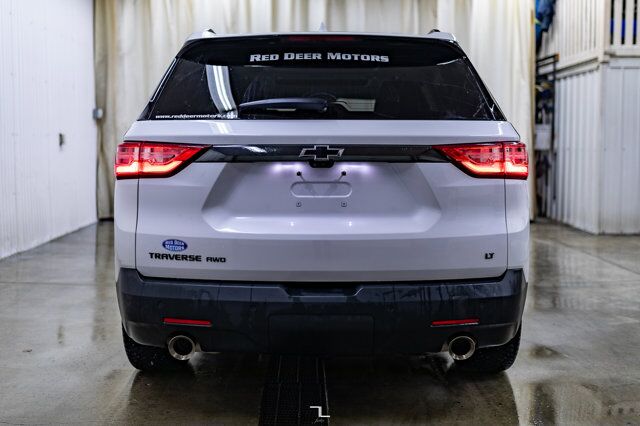 2021 Chevrolet Traverse AWD LT True North Leather Roof Nav Red Deer AB