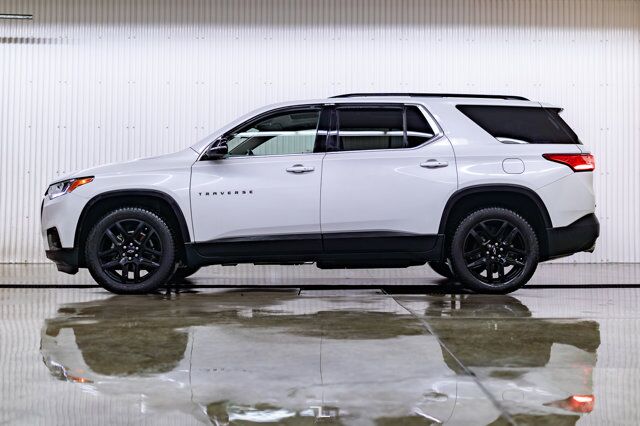 2021 Chevrolet Traverse AWD LT True North Leather Roof Nav Red Deer AB