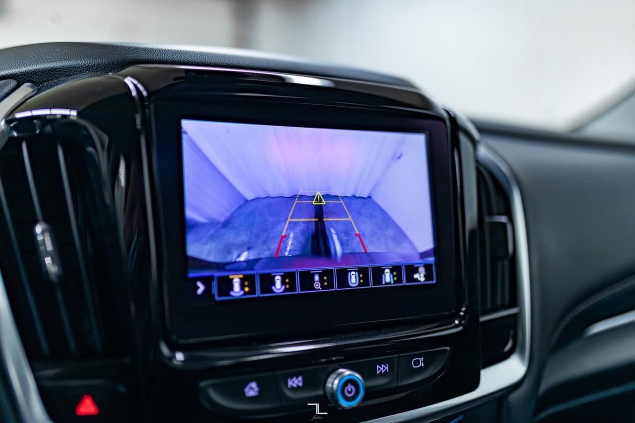 2021 Chevrolet Traverse AWD LT True North Leather Roof Nav Red Deer AB