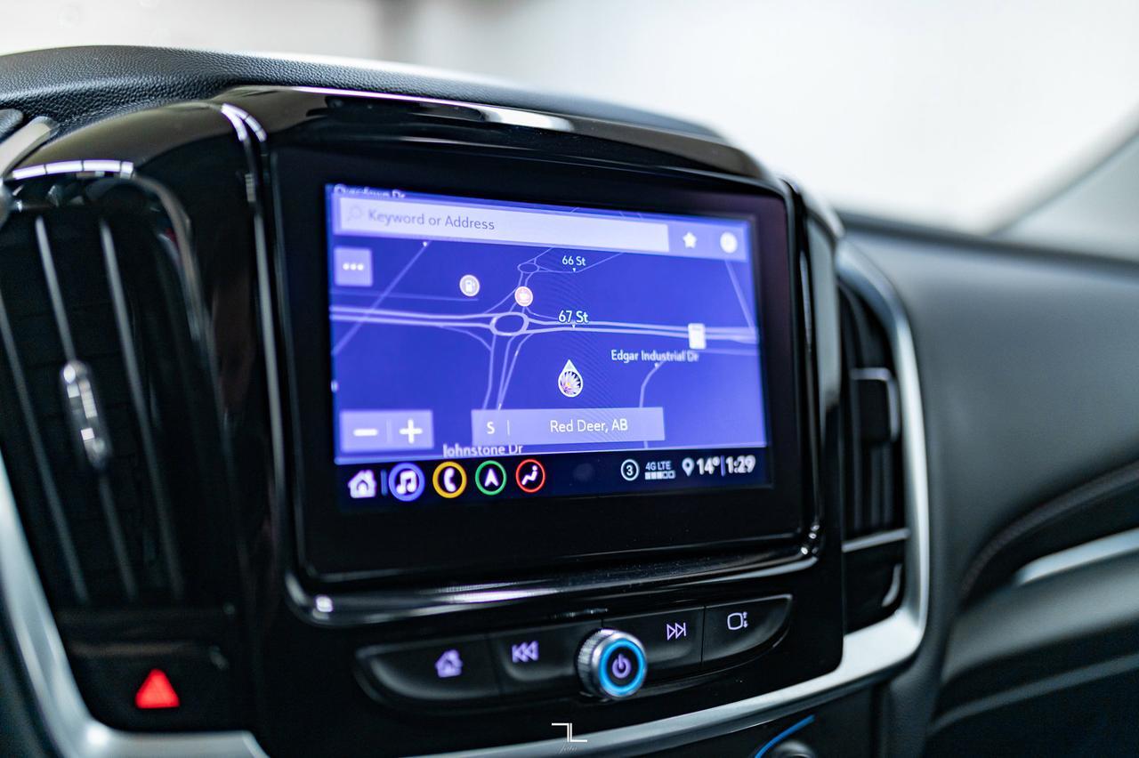 2021 Chevrolet Traverse AWD LT True North Leather Roof Nav Red Deer AB