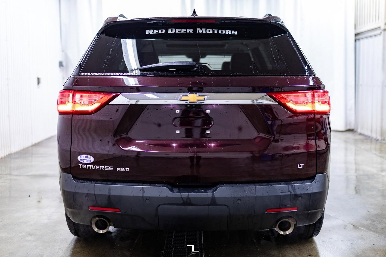 2021 Chevrolet Traverse AWD LT True North Leather Roof Nav Red Deer AB