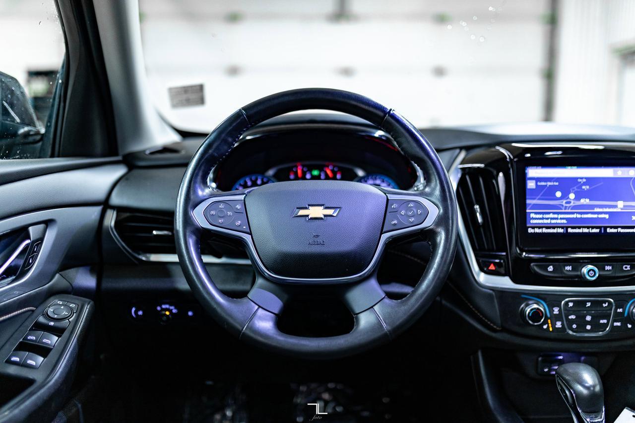 2021 Chevrolet Traverse AWD LT True North Leather Roof Nav Red Deer AB