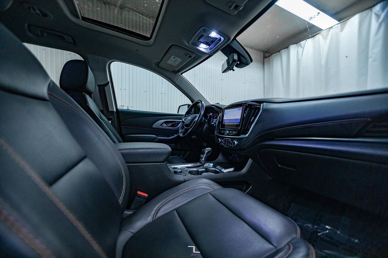 2021 Chevrolet Traverse AWD LT True North Leather Roof Nav Red Deer AB