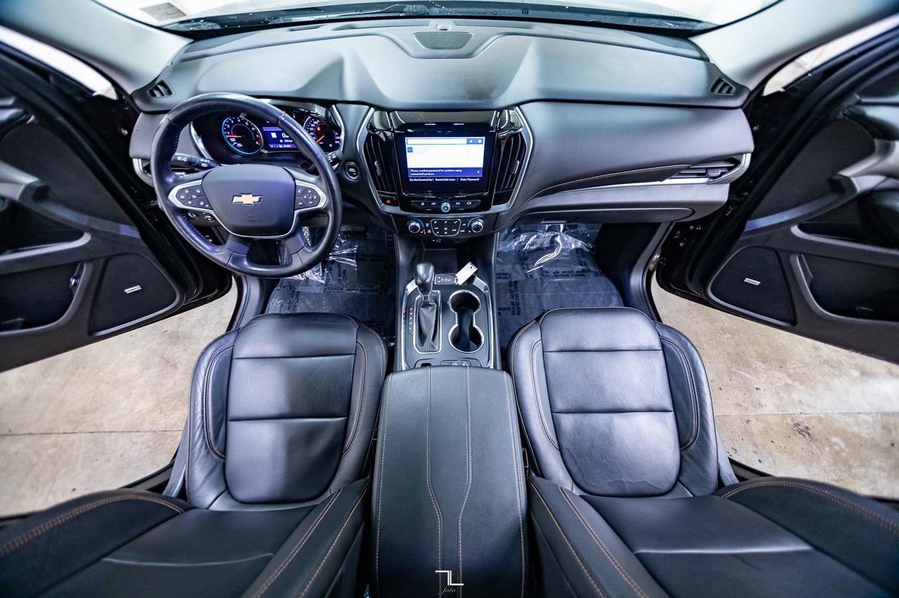 2021 Chevrolet Traverse AWD LT True North Leather Roof Nav Red Deer AB