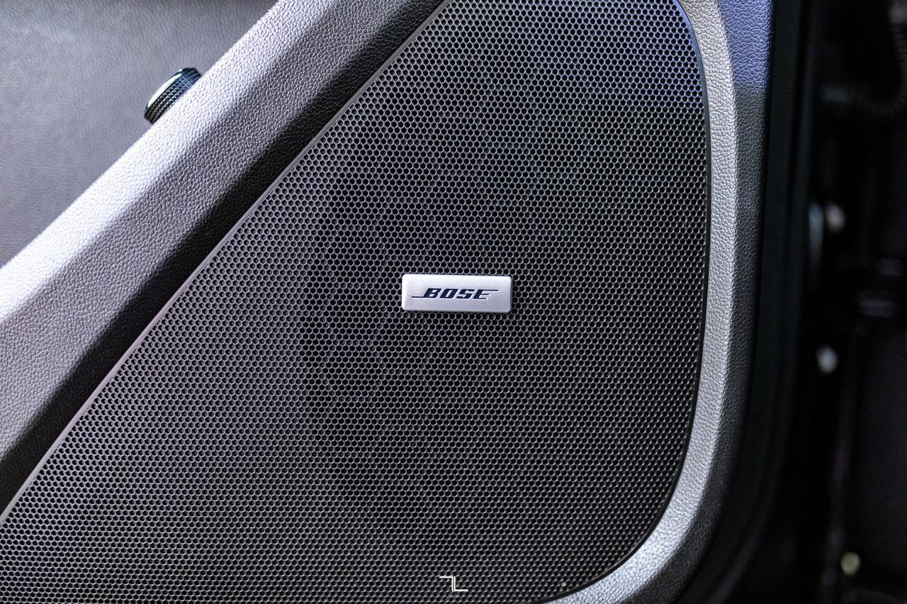 2021 Chevrolet Traverse AWD LT True North Leather Roof Nav Red Deer AB