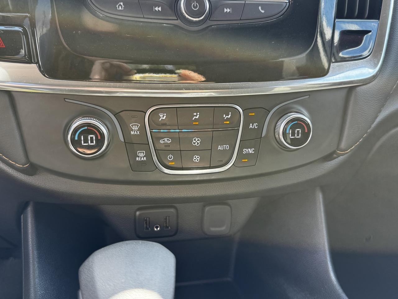 2021 Chevrolet Traverse LS AWD SUV | V6 | Low KMs | Premium Cloth | OnStar Redwater AB