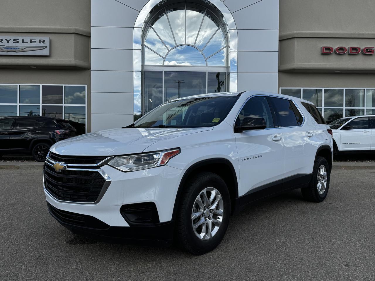 2021 Chevrolet Traverse LS AWD SUV | V6 | Low KMs | Premium Cloth | OnStar Redwater AB