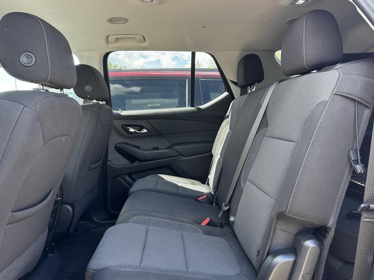 2021 Chevrolet Traverse LS AWD SUV | V6 | Low KMs | Premium Cloth | OnStar Redwater AB