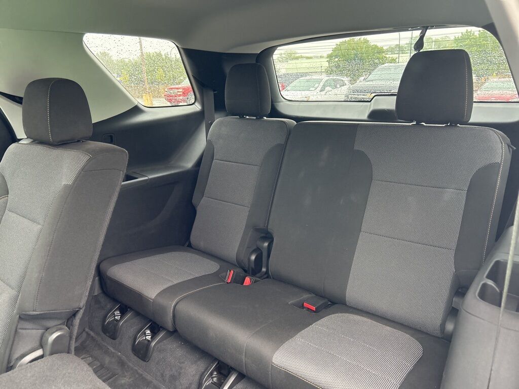2021 Chevrolet Traverse LS Akron