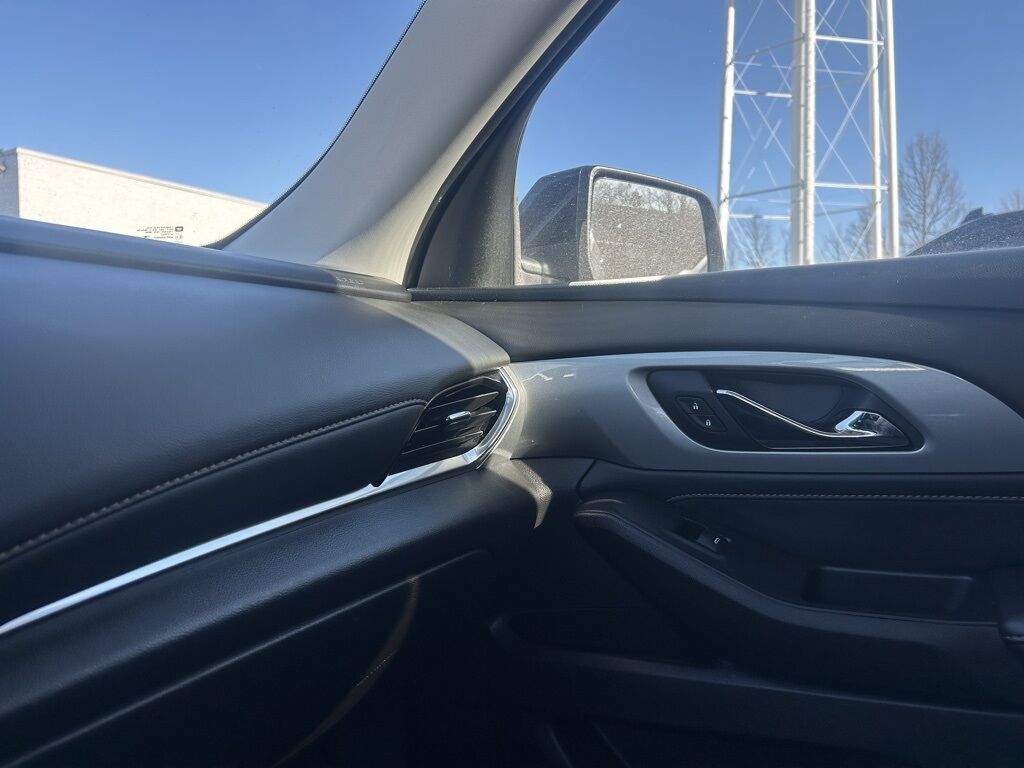 2021 Chevrolet Traverse LS Crestwood KY