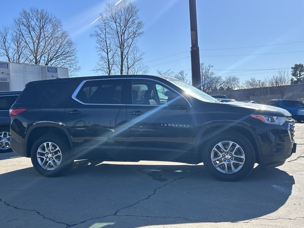 2021 Chevrolet Traverse LS Crestwood KY