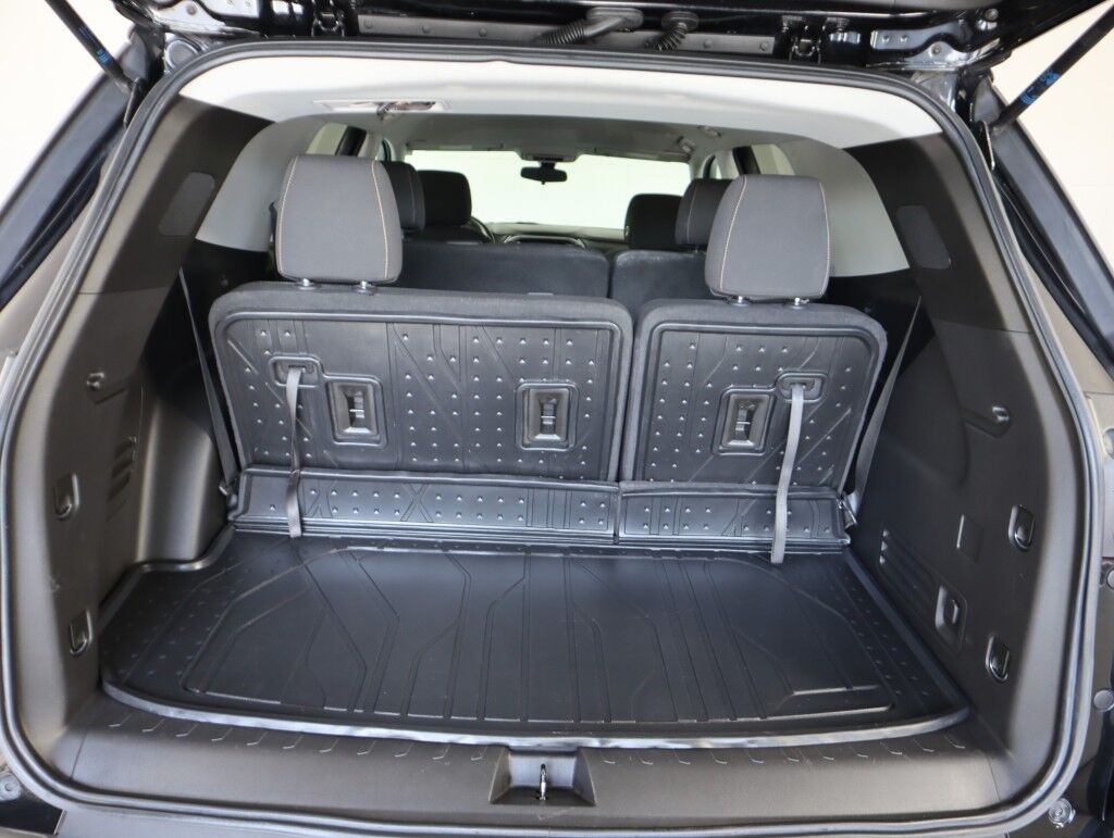 2021 Chevrolet Traverse LS Maumee OH