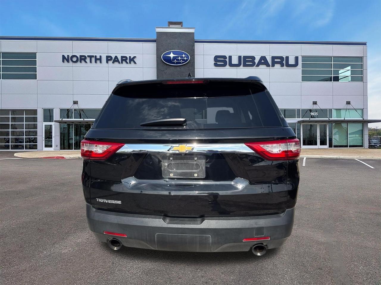 2021 Chevrolet Traverse LS
