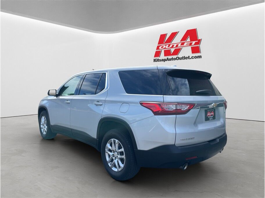 2021 Chevrolet Traverse LS Sport Utility 4D