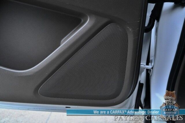 2021 Chevrolet Traverse LT / AWD / 3.6L V6 / Auto Start / Power & Heated Leather Seats / Navigation / Sunroof / Bose Speakers / Blind Spot Alert / Apple CarPlay & Android Auto / 360 View Camera / 3rd Row / Captain Chairs / Seats 7 / Power Liftgate Anchorage AK 2021 Chevrolet Traverse LT / AWD / 3.6L V6 / Auto Start / Power & Heated Leather Seats / Navigation / Sunroof / Bose Speakers / Blind Spot Alert / Apple CarPlay & Android Auto / 360 View Camera / 3rd Row / Captain Chairs / Seats 7 / Power Liftgate Anchorage AK