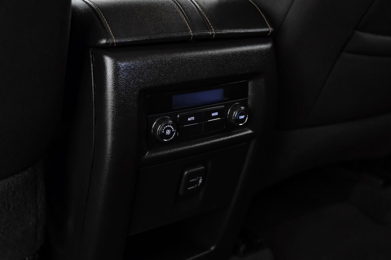 2021 Chevrolet Traverse LT AWD BLIND SPOT LANE CHANGE ALERT REAR CAMERA KEYLESS START PO Carrollton TX