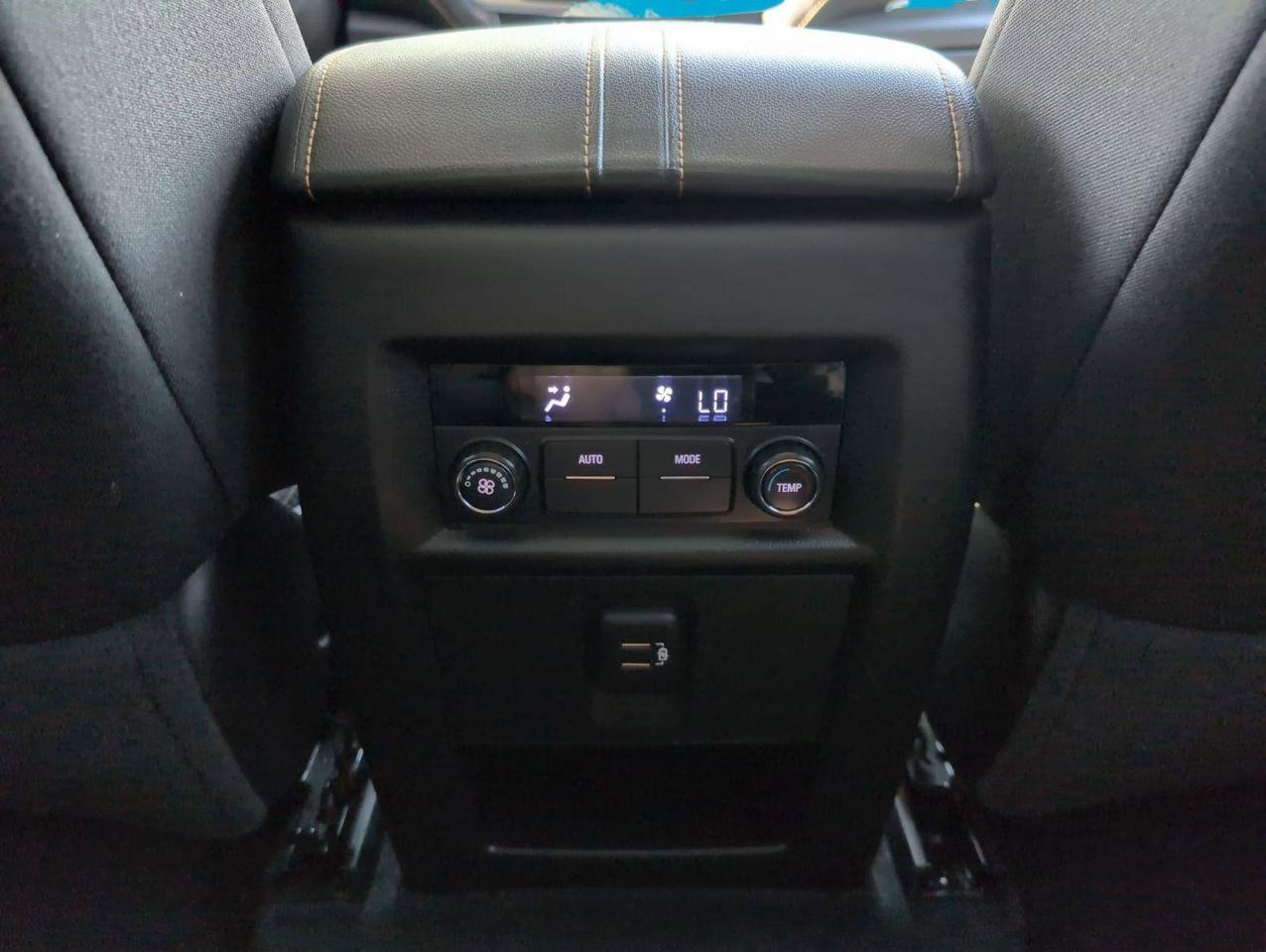 2021 Chevrolet Traverse LT Cloth San Antonio TX