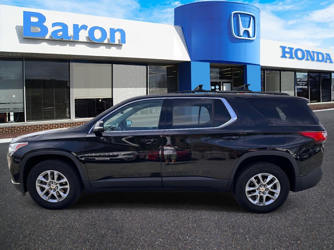 2021 Chevrolet Traverse LT Leather