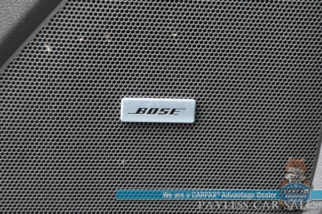 2021 Chevrolet Traverse LT / Premium Pkg / AWD / 3.6L V6 / Auto Start / Power & Heated Leather Seats / Navigation / Dual Sunroof / Bose Speakers / Blind Spot Alert / Apple CarPlay & Android Auto / 360 Camera / 3rd Row / Seats 7 / Power Liftgate Anchorage AK