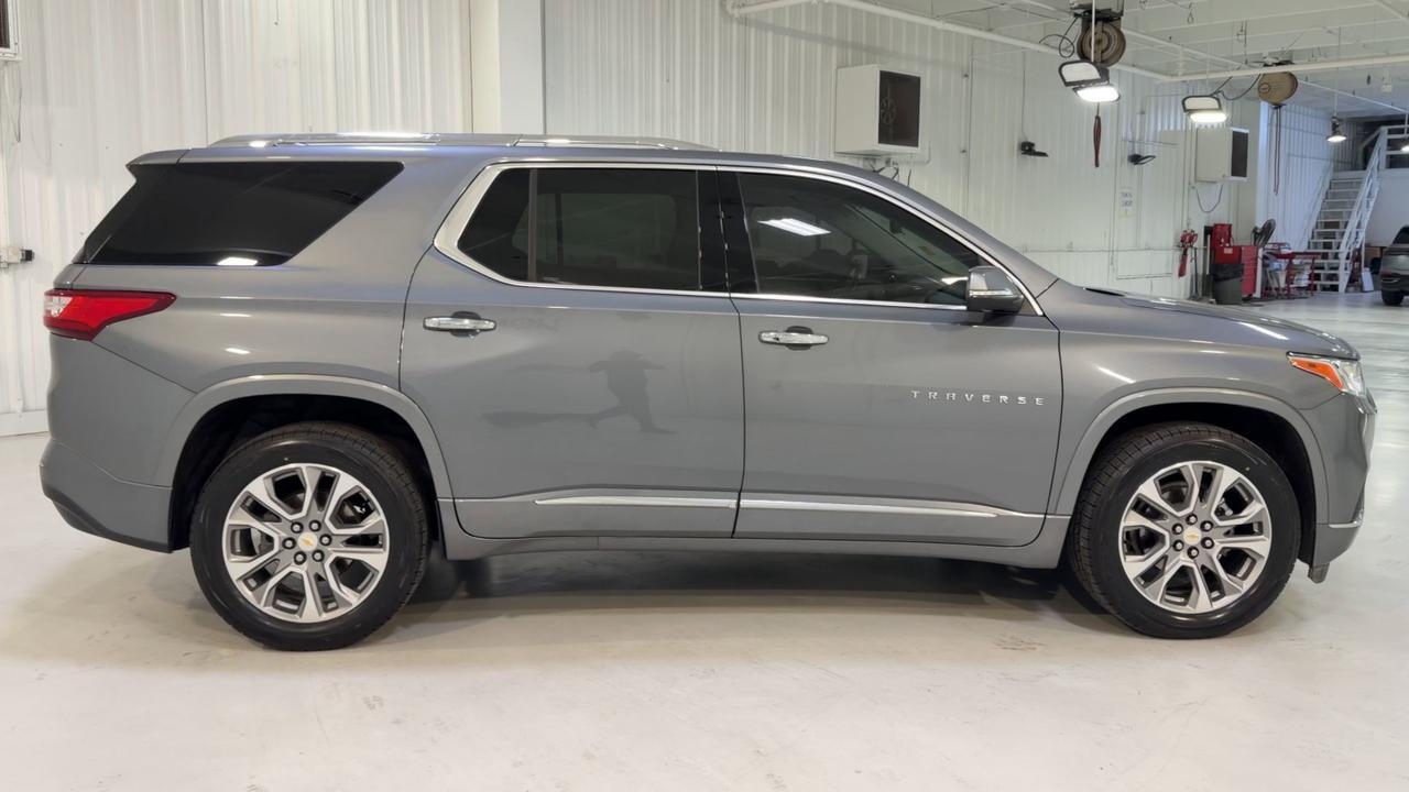 2021 Chevrolet Traverse Premier