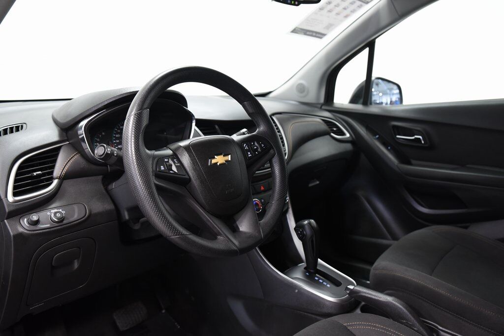 2021 Chevrolet Trax LS Akron