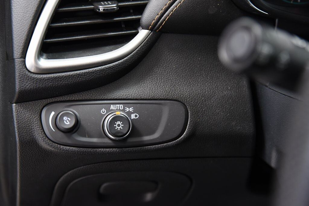2021 Chevrolet Trax LS Akron