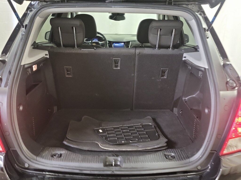 2021 Chevrolet Trax LS Akron