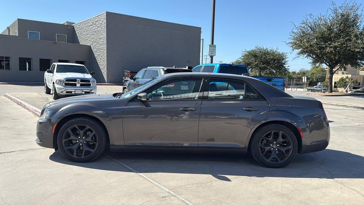 2021 Chrysler 300 300S