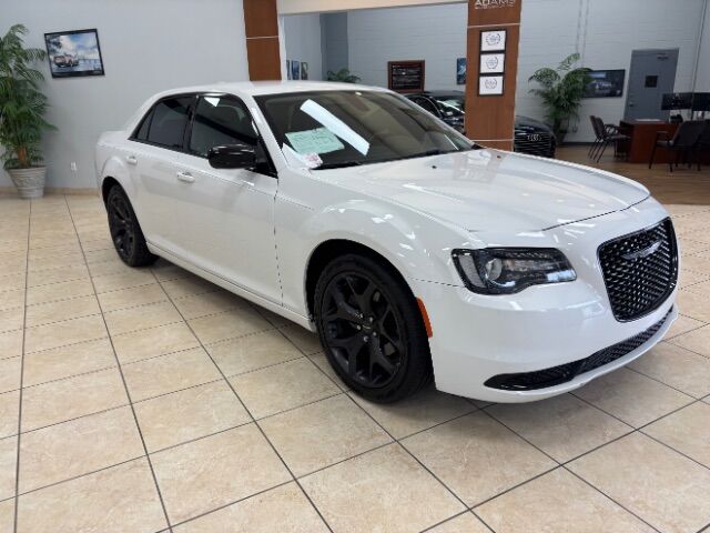 2021 Chrysler 300 Touring