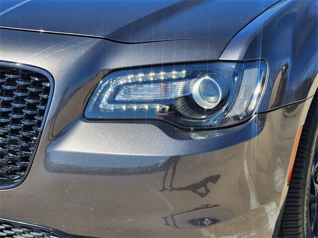 2021 Chrysler 300 Touring Grapevine TX