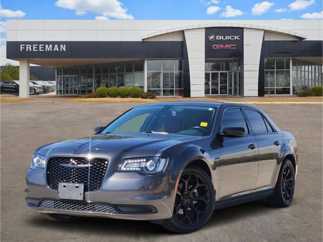 2021 Chrysler 300