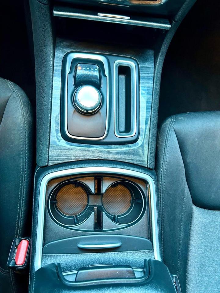 2021 Chrysler 300 Touring Harper KS