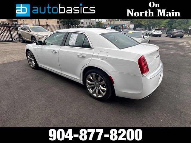 2021 Chrysler 300 Touring