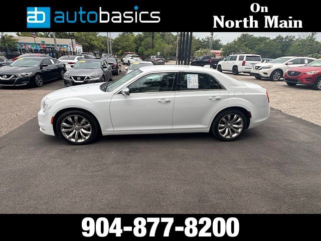 2021 Chrysler 300 Touring