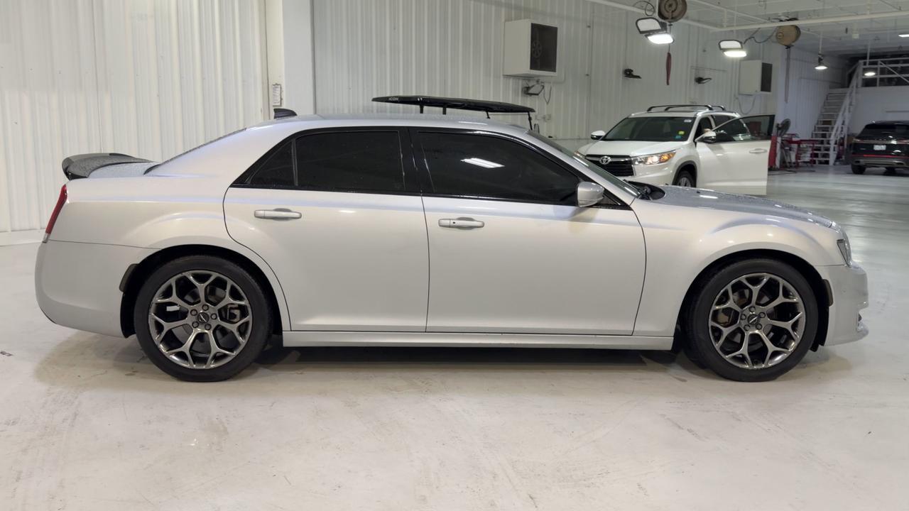 2021 Chrysler 300 Touring L
