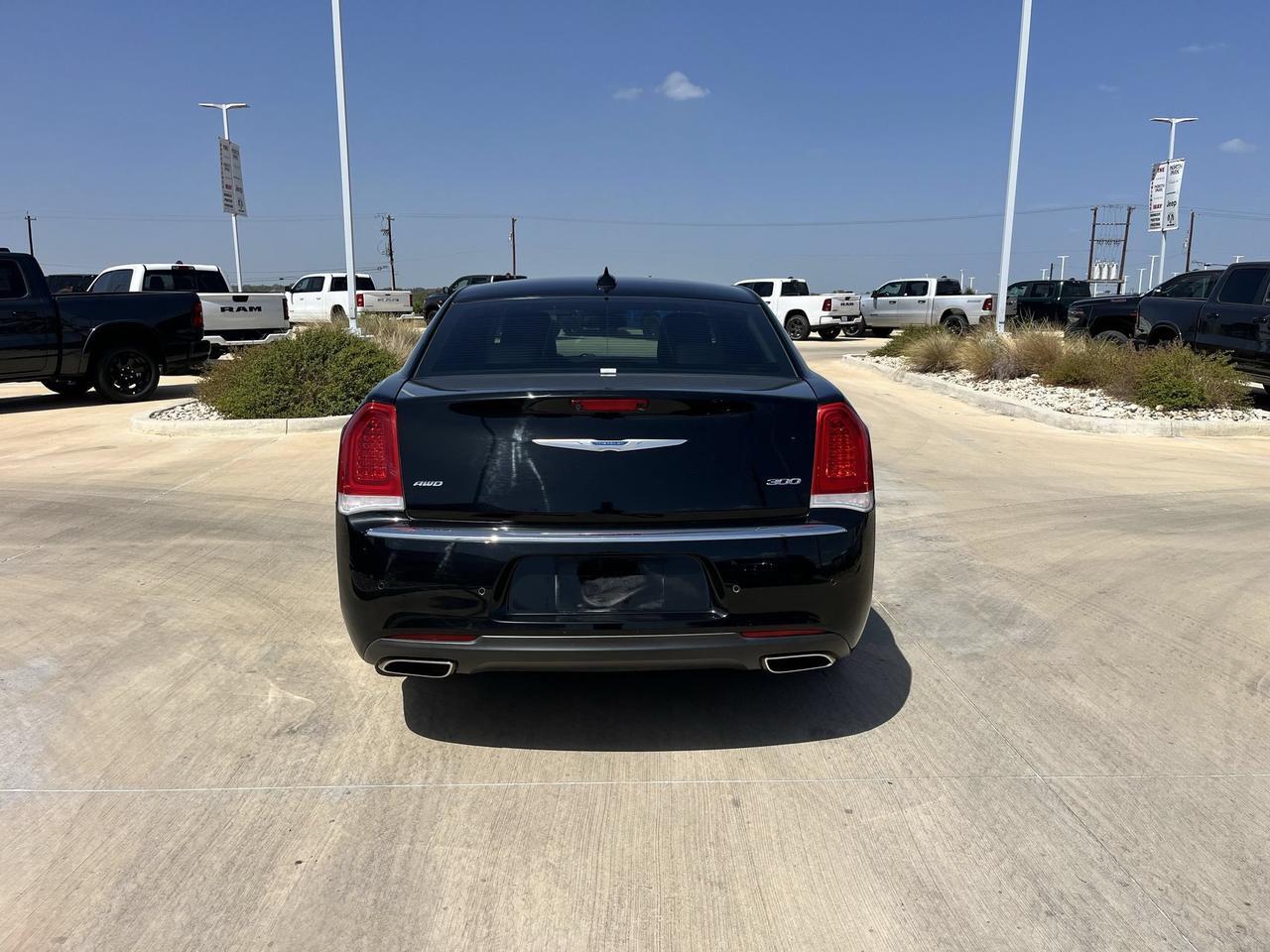 2021 Chrysler 300 Touring L Castroville TX