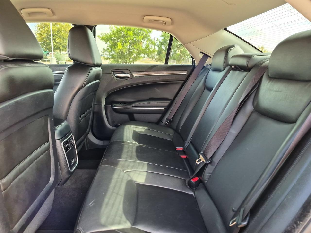2021 Chrysler 300 Touring L Castroville TX