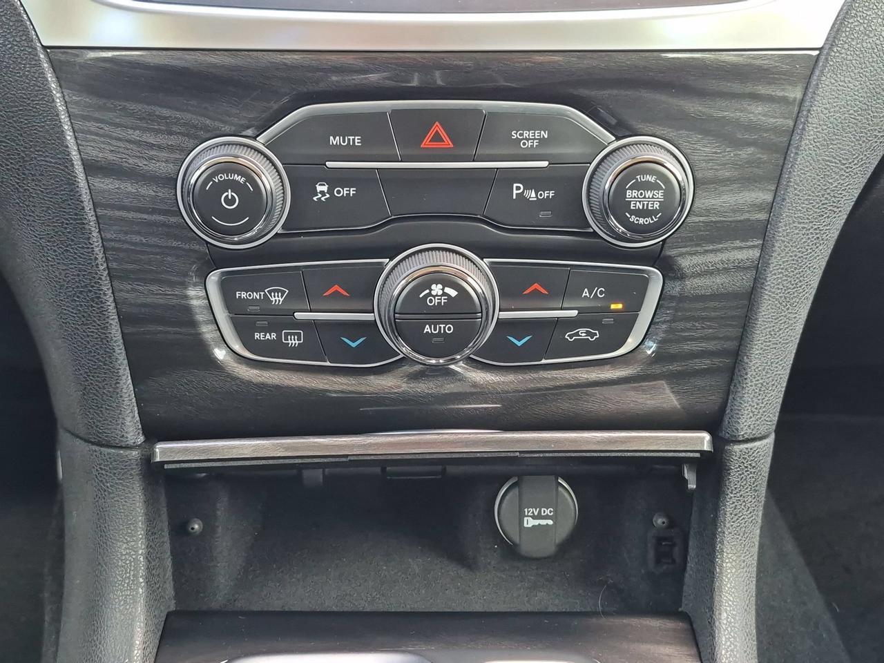 2021 Chrysler 300 Touring L Castroville TX