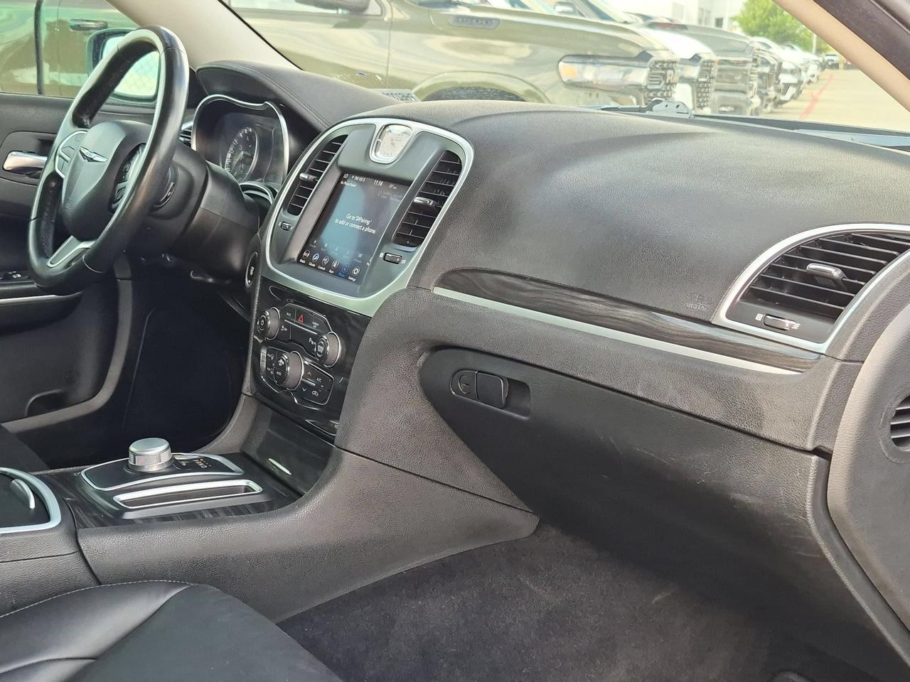 2021 Chrysler 300 Touring L Castroville TX