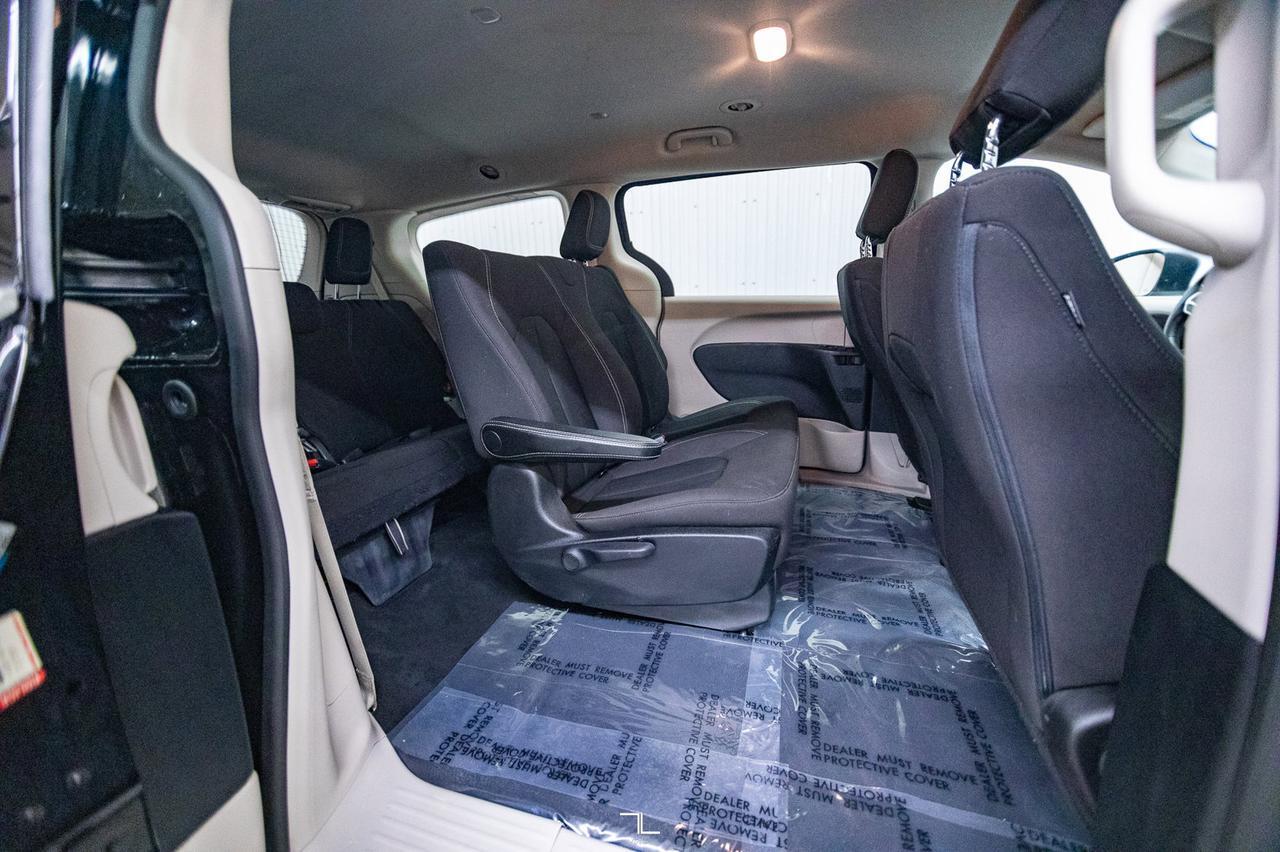 2021 Chrysler Grand Caravan SE BCam Red Deer AB