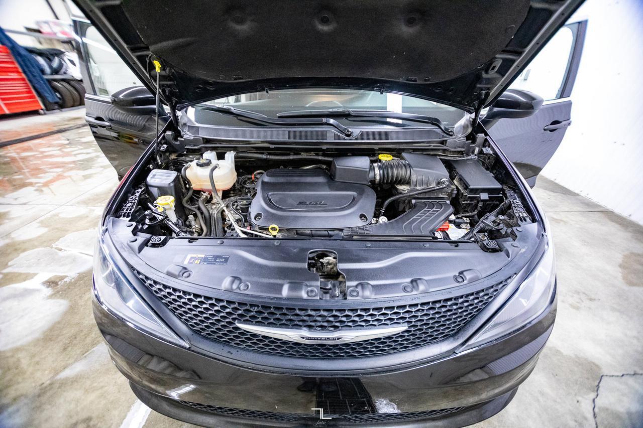 2021 Chrysler Grand Caravan SE BCam Red Deer AB