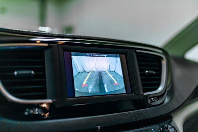 2021 Chrysler Grand Caravan SE BCam Red Deer AB