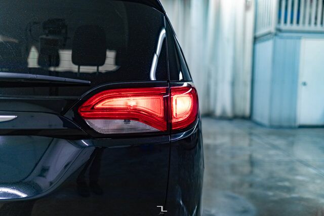 2021 Chrysler Grand Caravan SE BCam Red Deer AB