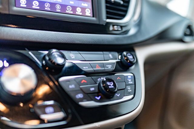 2021 Chrysler Grand Caravan SE BCam Red Deer AB