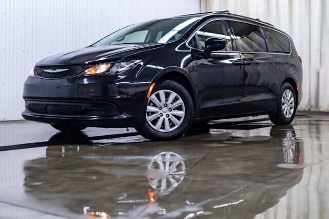 2021 Chrysler Grand Caravan SE BCam Red Deer AB