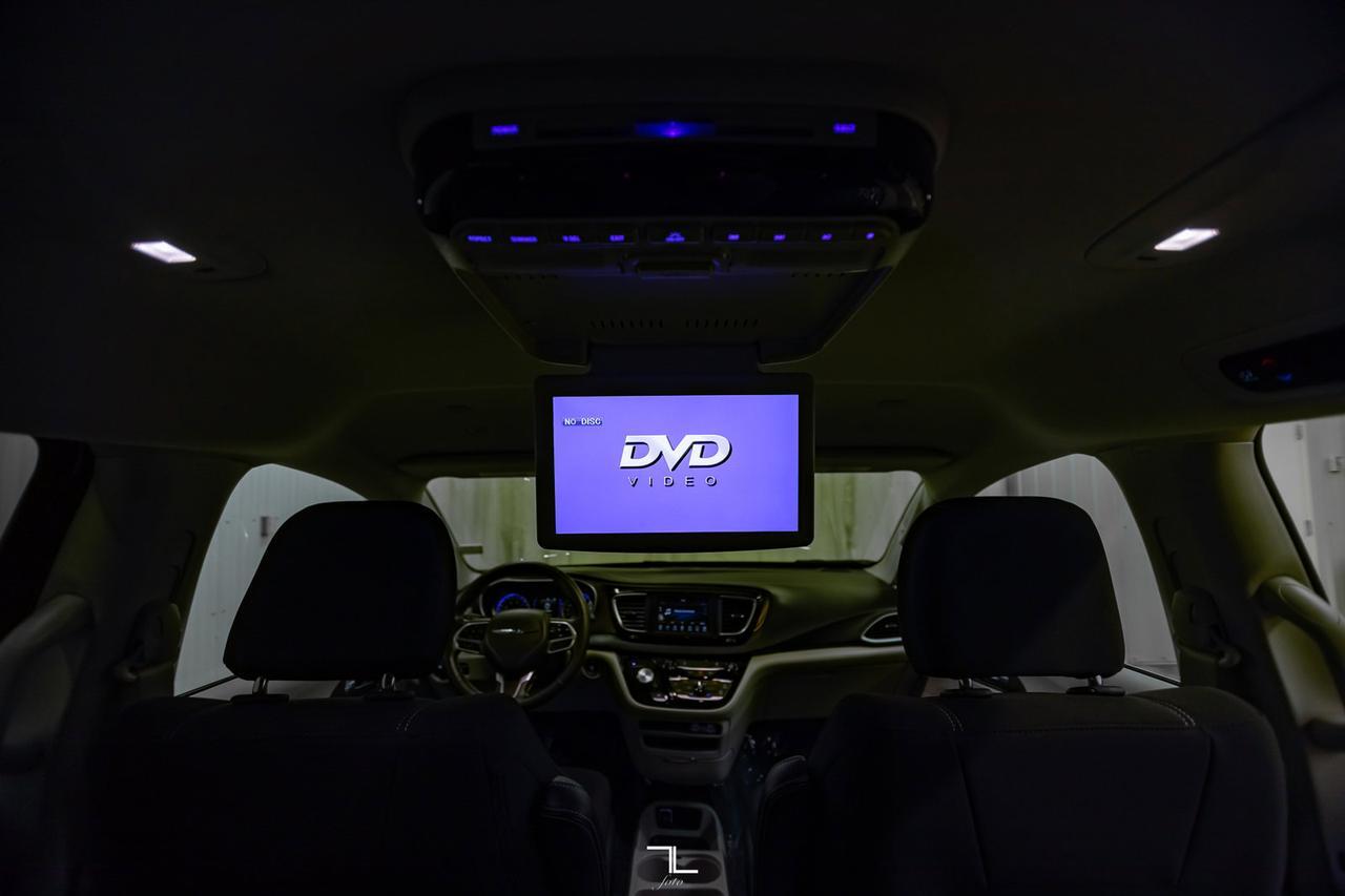 2021 Chrysler Grand Caravan SXT DVD BCam Red Deer AB